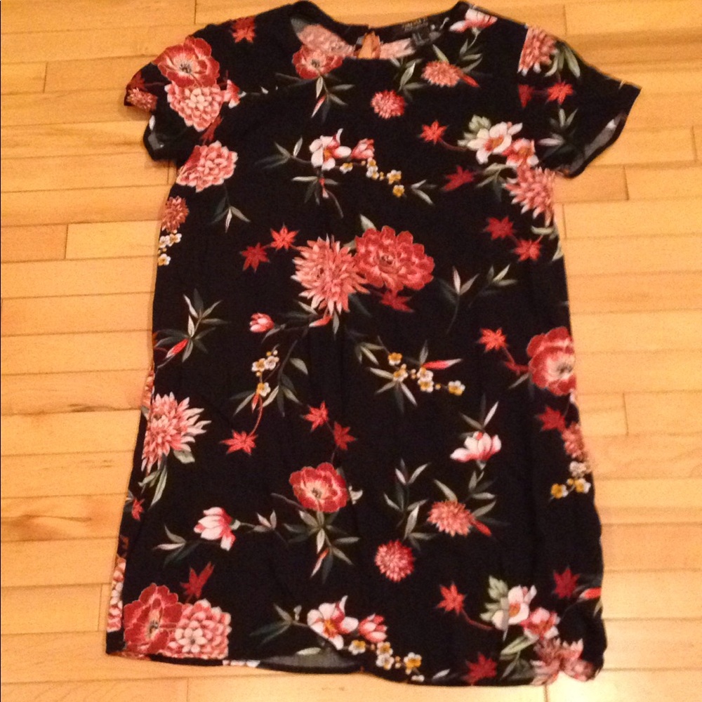 Forever 21 floral print shift dress